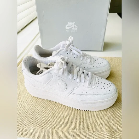 NIB wmns Nke Crater Impact, black off noir, sz 8, orig $155 - Picture 15 of 16